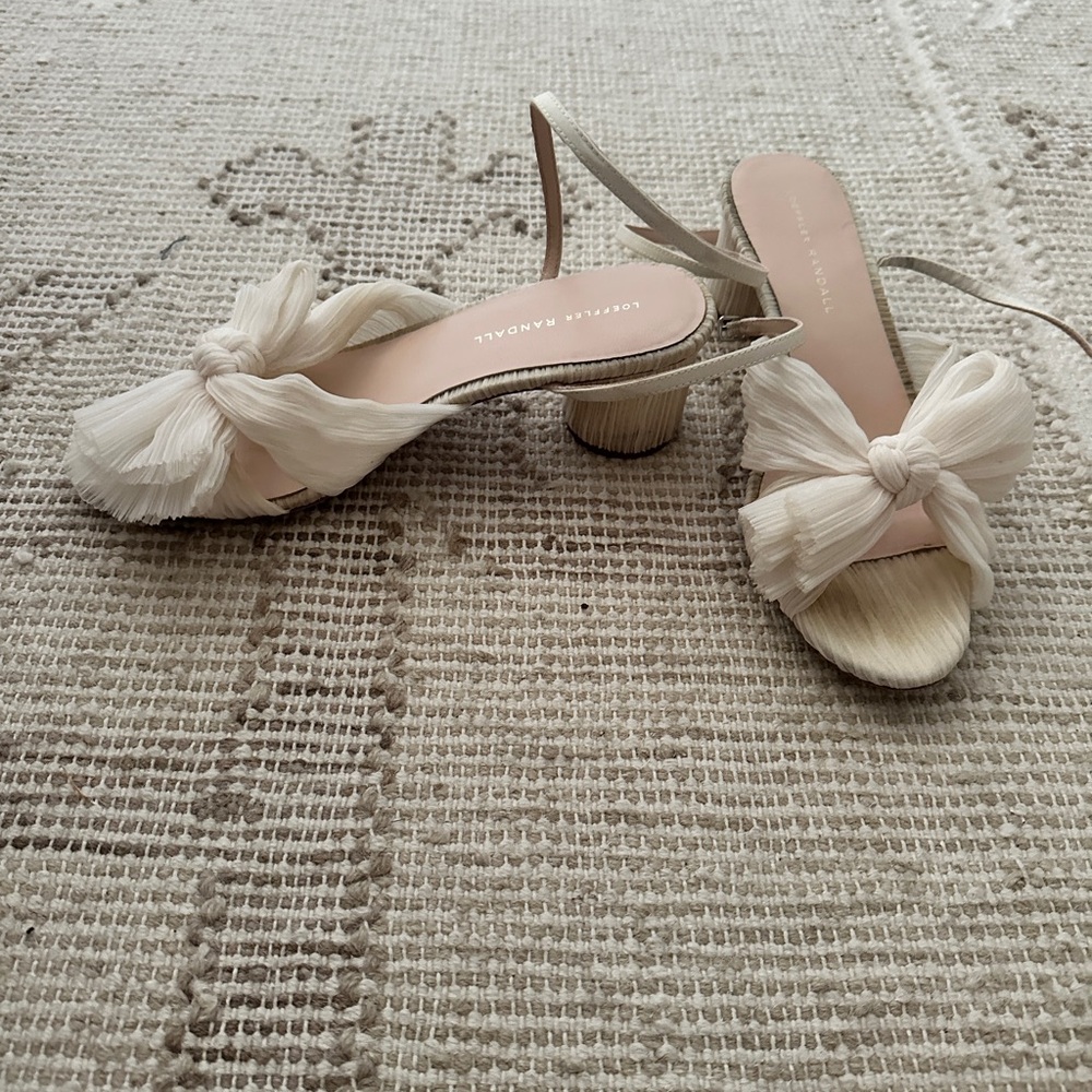 Loeffler Randall Dahlia White Pleated Bow Heel